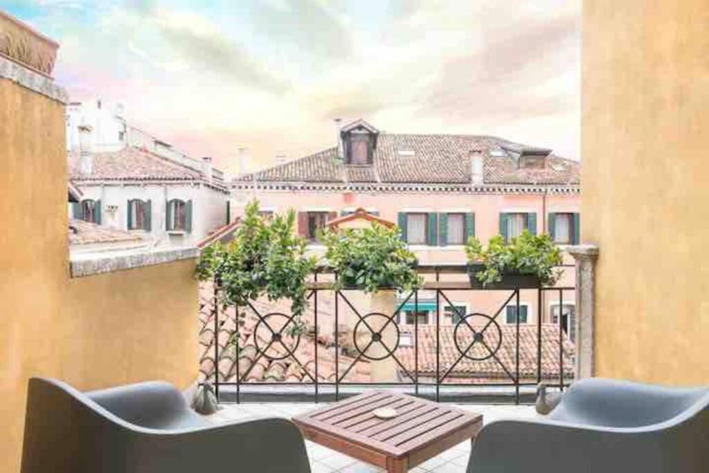Ca' Pesaro Rooftop Terrace Apartment. Βενετία Εξωτερικό φωτογραφία